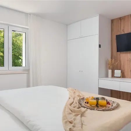 Unique Pietra With Heated Private Pool 빌라 *