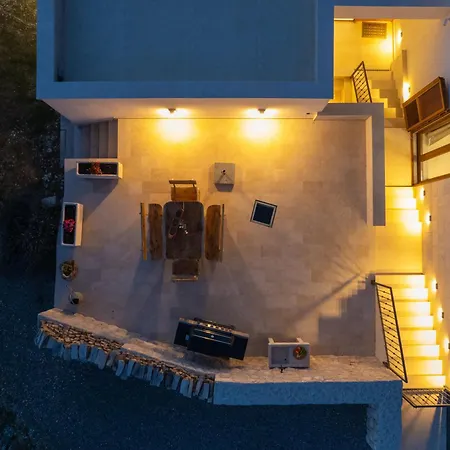 Unique Pietra With Heated Private Pool *