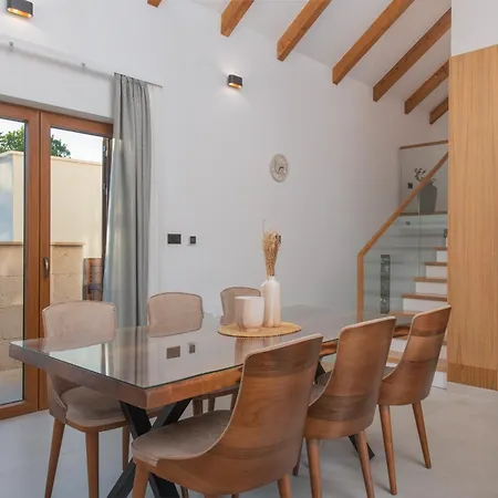 Unique Pietra With Heated Private Pool Šestanovac