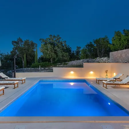 빌라 Unique Pietra With Heated Private Pool Šestanovac